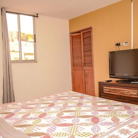 Calle 10 Suites Medellín Esterno foto