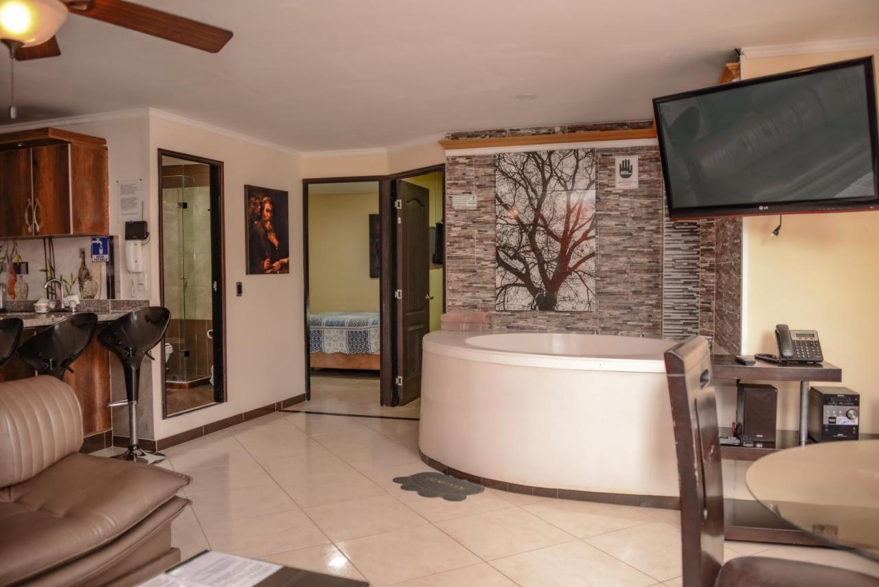 Calle 10 Suites Medellín Esterno foto