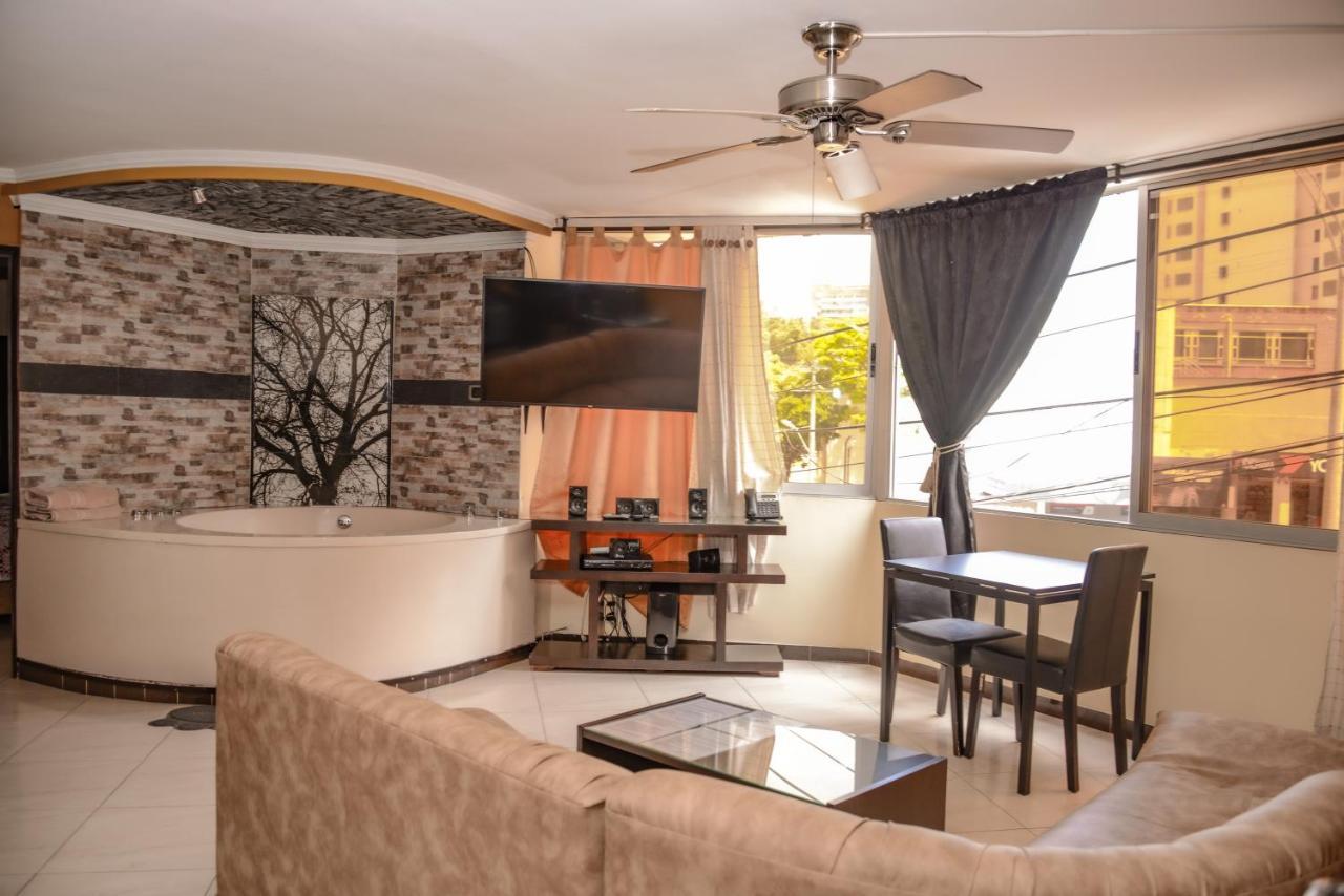 Calle 10 Suites Medellín Esterno foto